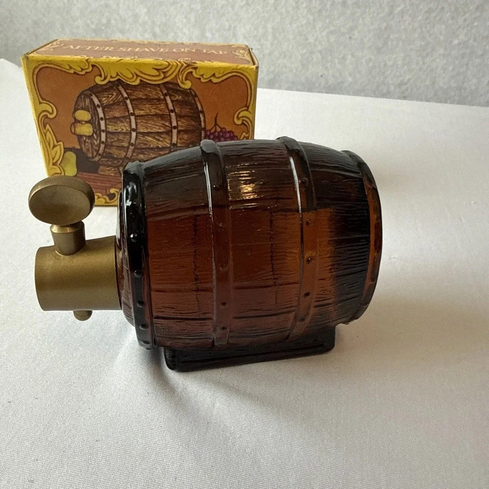 Vintage Avon After Shave On Tap Barrel Decanter 5oz Full NOS Box Wild Country